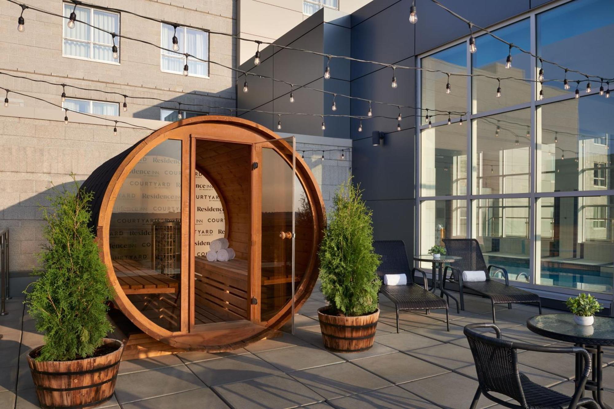 Residence Inn By Marriott Calgary Airport Esterno foto