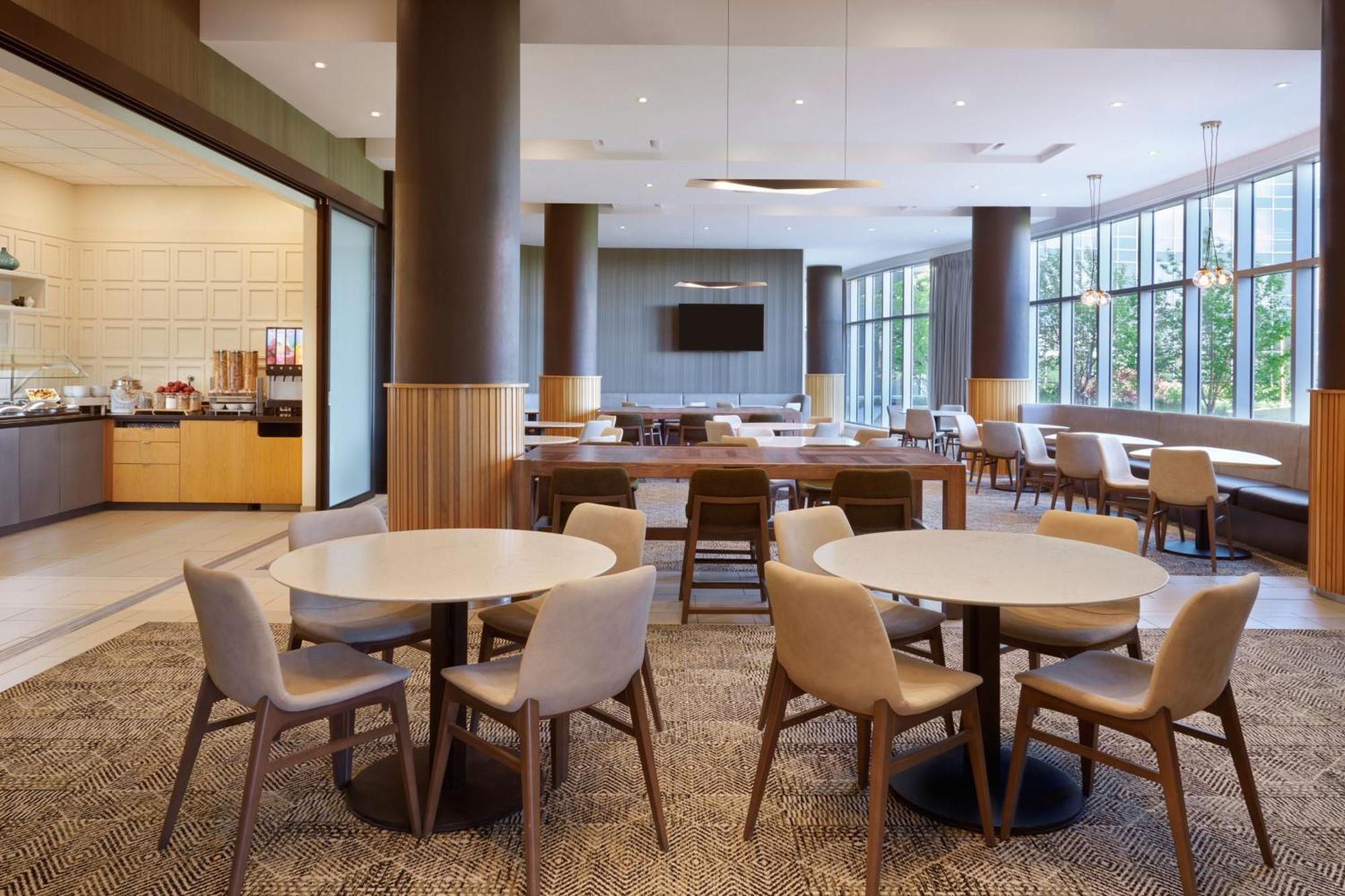 Residence Inn By Marriott Calgary Airport Esterno foto