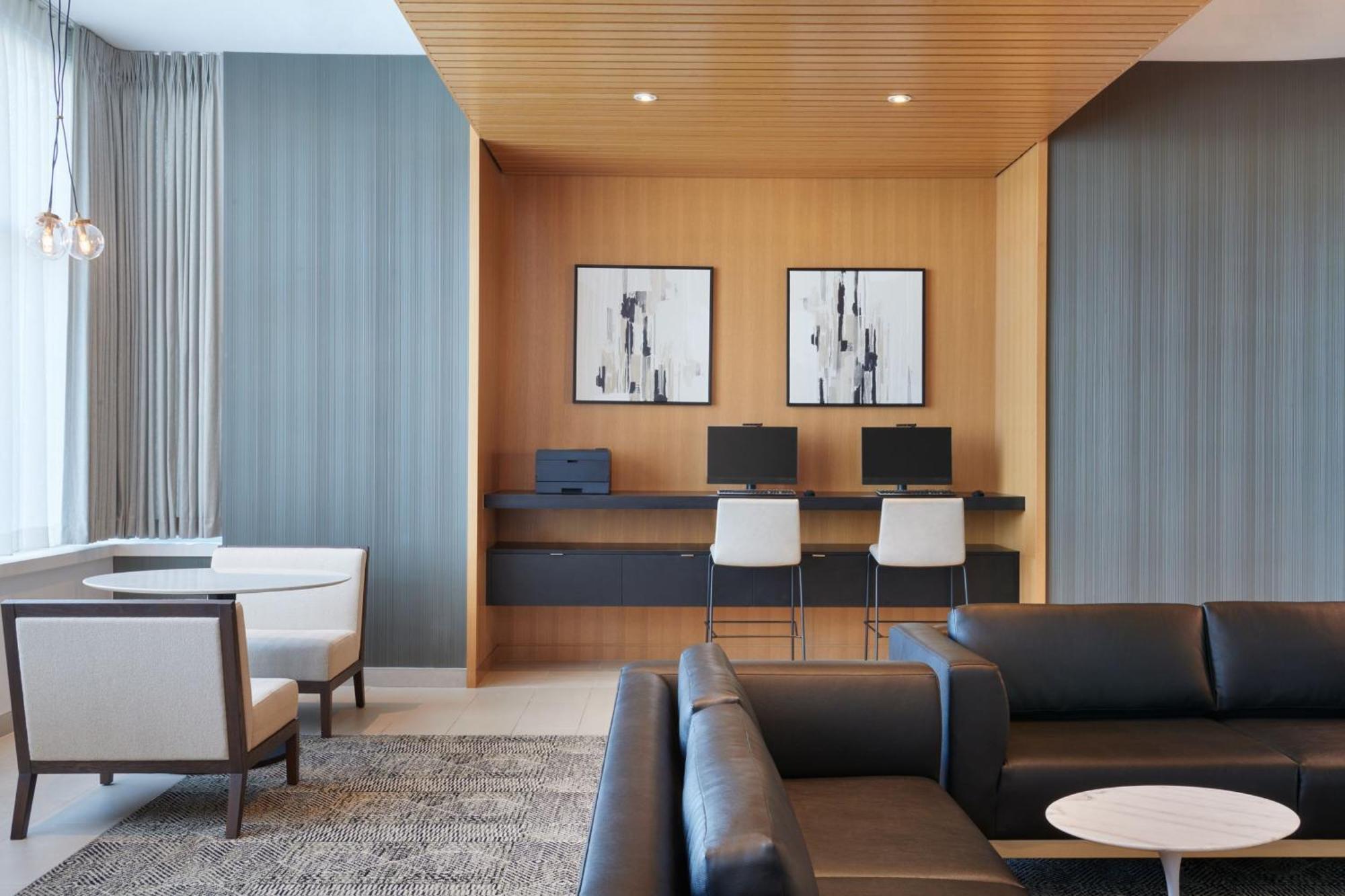 Residence Inn By Marriott Calgary Airport Esterno foto