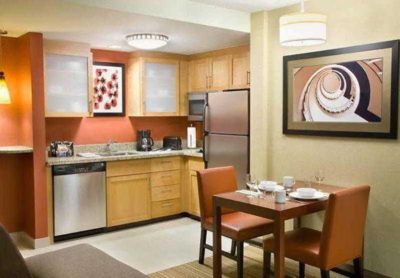 Residence Inn By Marriott Calgary Airport Esterno foto